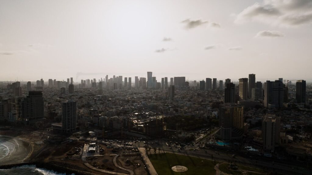 אסטרטגיה משפטית מקיפה: המפתח להצלחה בעולם המודרני